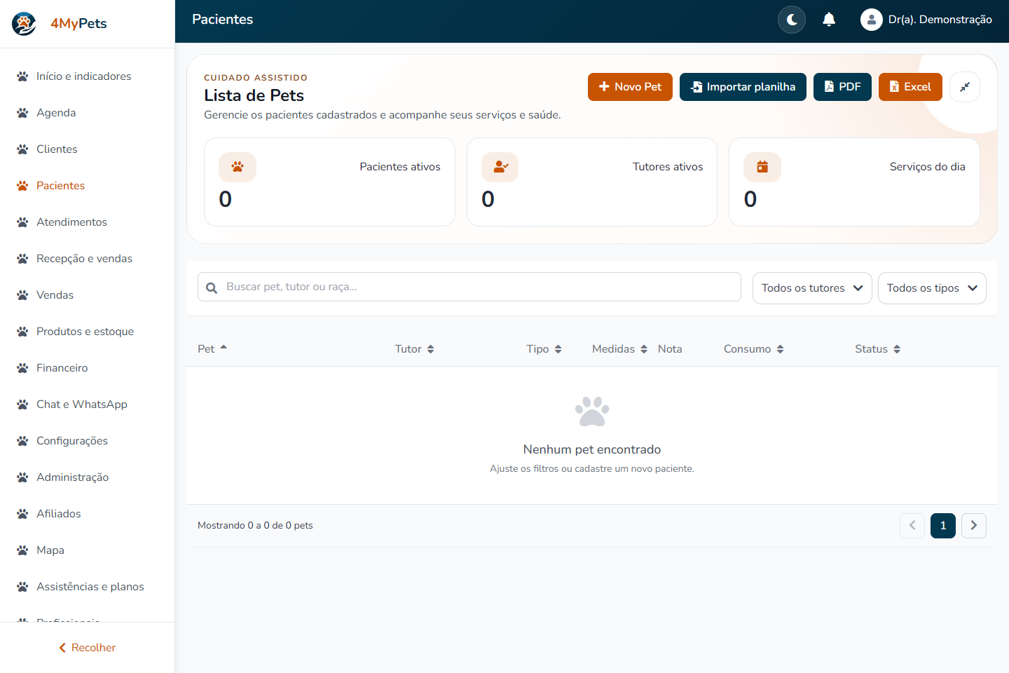 Mantenha o histórico dos pets — tela real com o menu correspondente selecionado